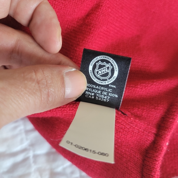 '47 Official NHL Carolina Hurricanes Knit Hat Kids Red With Pink Hearts & Braids - Picture 9 of 14